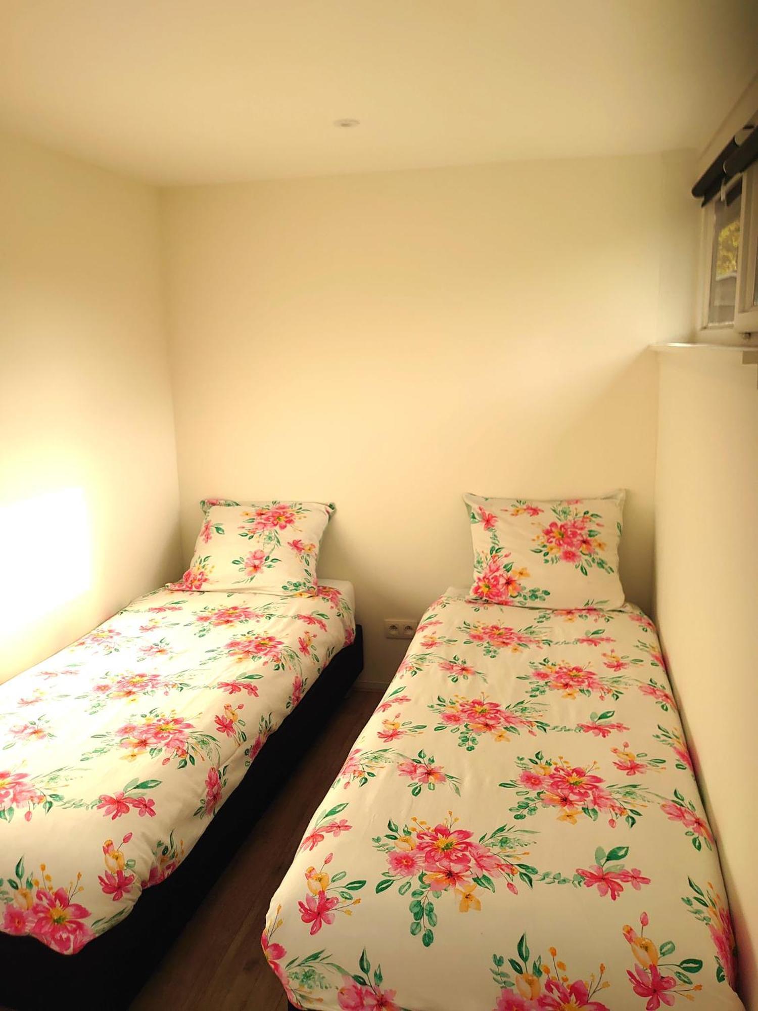 Hébergement de vacances Vrijstaande Vakantiebungalow Met Optimale Privacy!! *