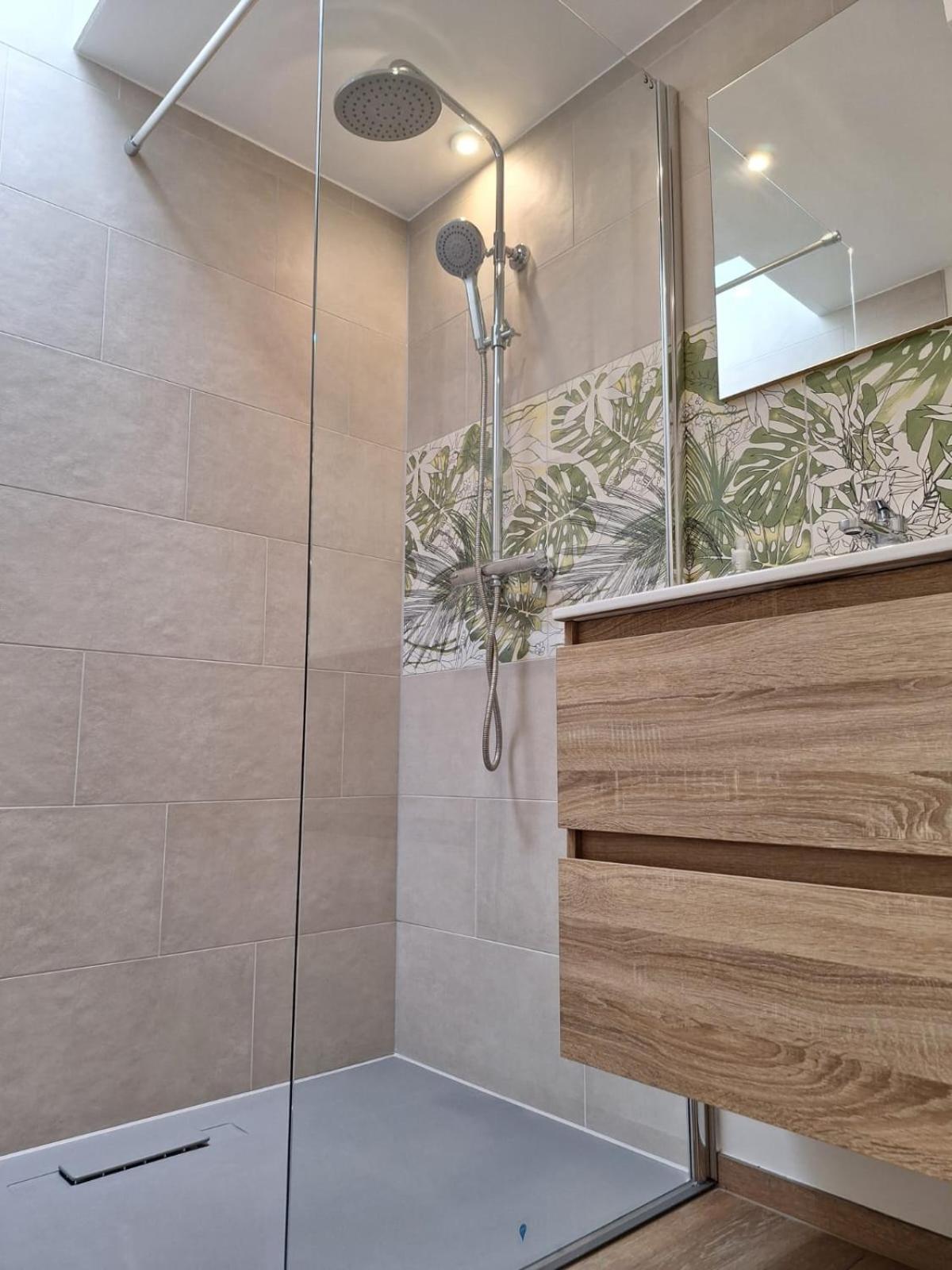 Vrijstaande Vakantiebungalow Met Optimale Privacy!! Rekem